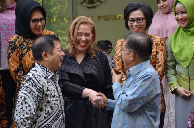 Bupati Bolmong dan Walikota Kotamobagu, Satu Satunya Walikota Dan Bupati Hadir Dalam Lokakarya Di Istana Negara