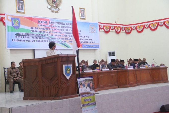 Bupati Bolmong Sampaikan Gambaran Kebijakan Umum APBD Tahun 2019