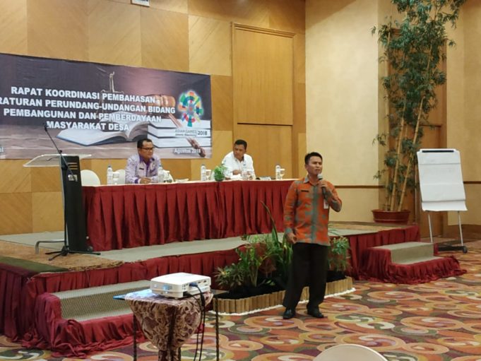 Sekda Bolmong Narasumber Rakor Pemberdayaan Masyarakat Desa di Sulut