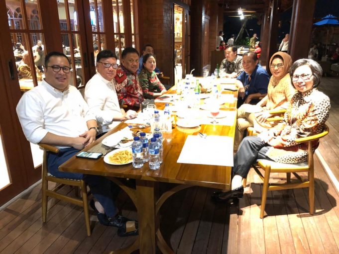 Hadiri PKN-Revolusi Mental di Manado, Bupati Bertemu Kabinet Kerja Jokowi