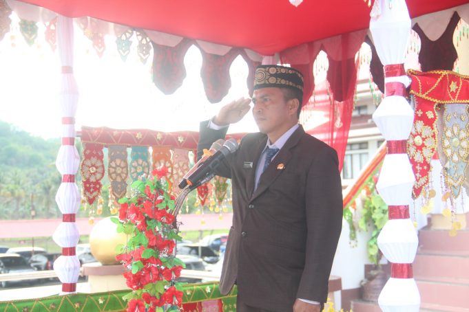 Sekda Tahlis Irup Hari Pahlawan