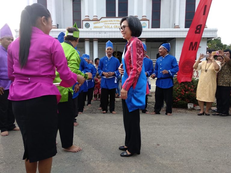 Bupati Hadiri Perayaan Adat Tulude di Desa Buntalo