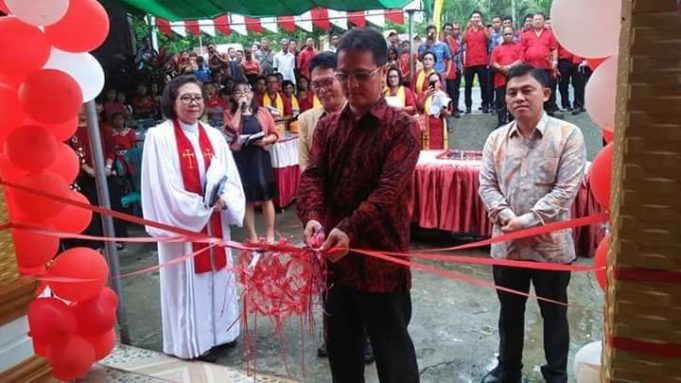 Wabup Hadiri Perayaan Hut ke 70 dan Peresmian Gereja GMIBM Efrata Kaiya