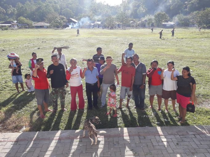 Calon Sangadi berKampanye dengan Bekerja Bakti