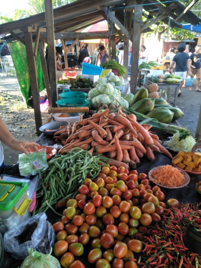 Harga Bawang Merah, Bawang Putih dan Tomat di Pasar Poigar Mengalami Kenaikan