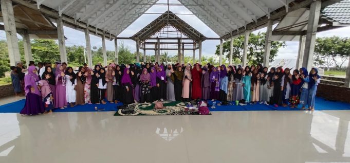 DP3A dan Rohis SMP N 1 Lolak Gelar Talkshow “Hijab Bukti Cinta bukan Coklat”