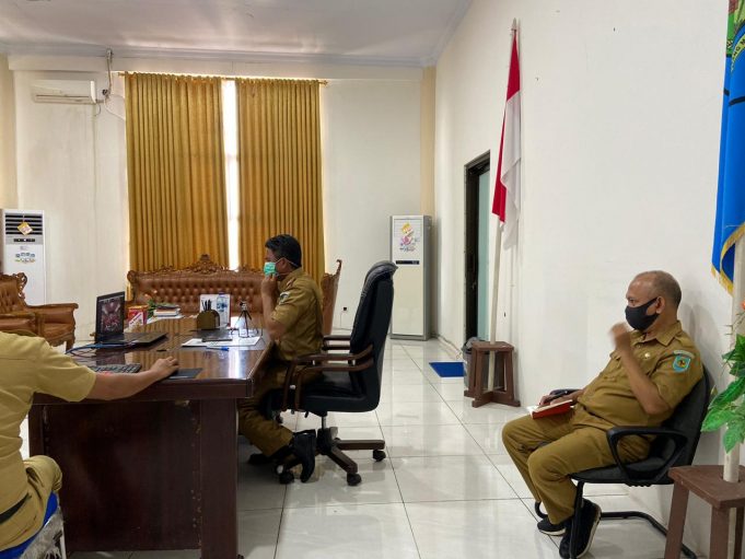 Kepala Bappeda Bolmong Rapat Vidcon Wilayah Sulawesi dan Kalimantan dengan Dirjen Bina Bangda Kemendagri