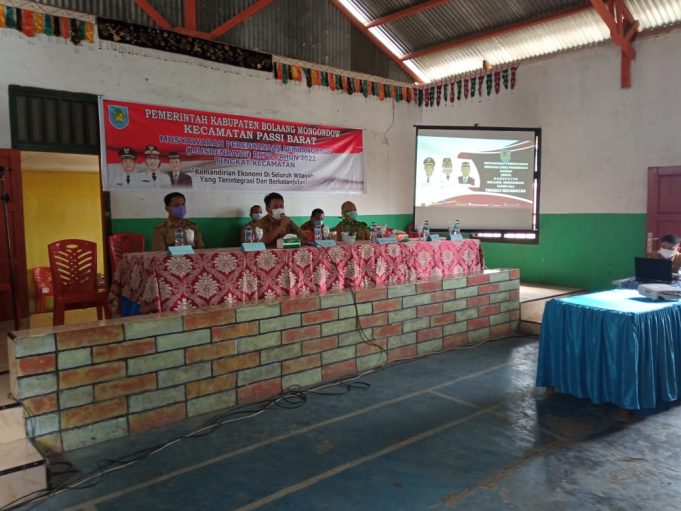 Sekda Buka Musrenbang Kecamatan di Passi Barat