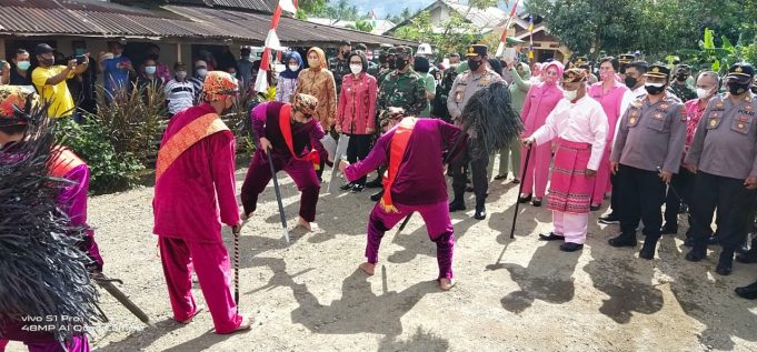 Pangdam XIII Merdeka dan Kapolda Sulut Kunjungi Desa Tangguh Dan PPKM Di Bolmong