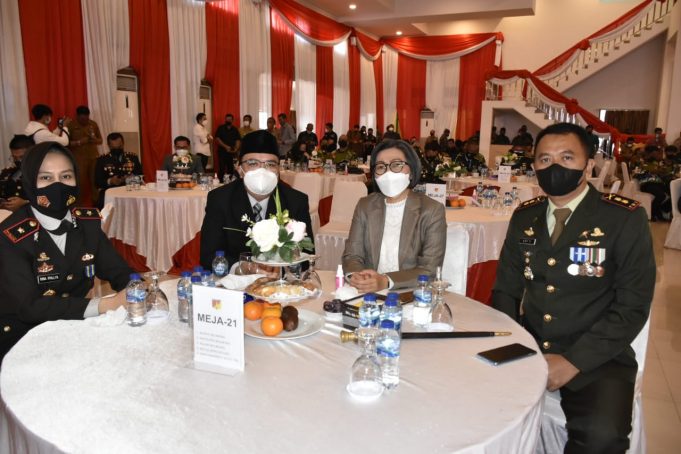 Bupati Bolmong Hadiri HUT TNI ke 76 Di Makodam XIII Merdeka Manado