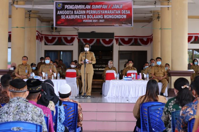 Bupati Lantik dan Sumpah 364 Anggota BPD