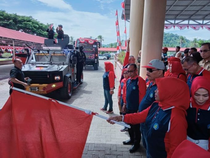 Penjabat Bupati Melepas peserta Karnaval PAUD